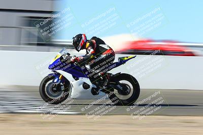 media/Jan-09-2022-SoCal Trackdays (Sun) [[2b1fec8404]]/Front Straight Speed Shots (1pm)/